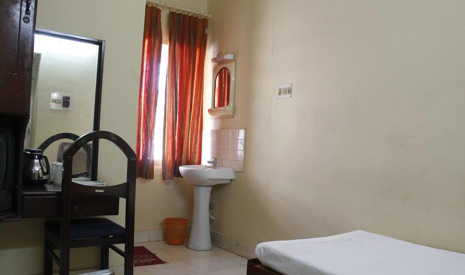 Hotel Regency Thiruvananthapuram Εξωτερικό φωτογραφία